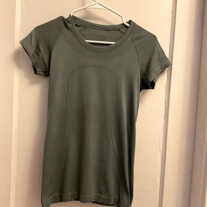 Lululemon Swiftly Tech Short Sleeve